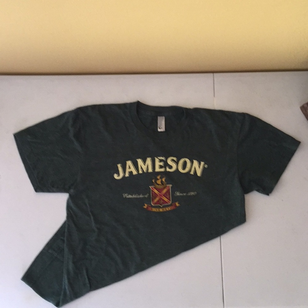 Men’s S green Jameson t-shirt